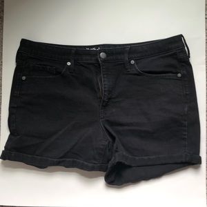 Massimo black jean shorts size 14